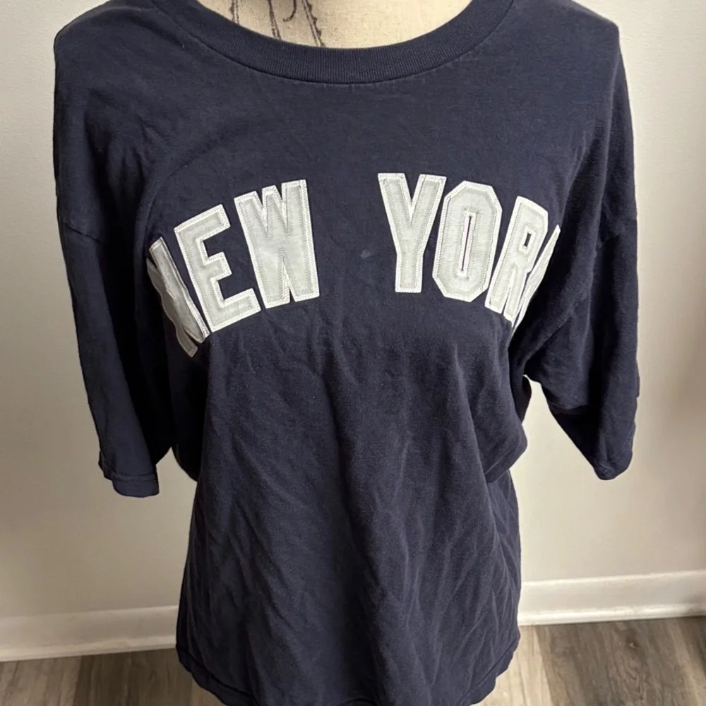Vintage New York “Jeter” Tee - Picture 2 of 15